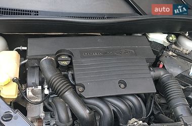 Хэтчбек Ford Fusion 2009 в Черновцах