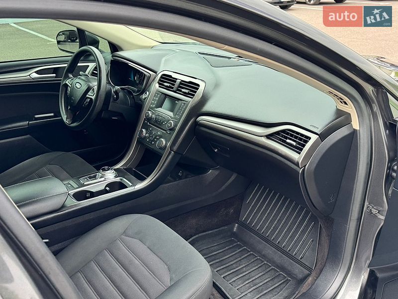 Седан Ford Fusion 2017 в Полтаві