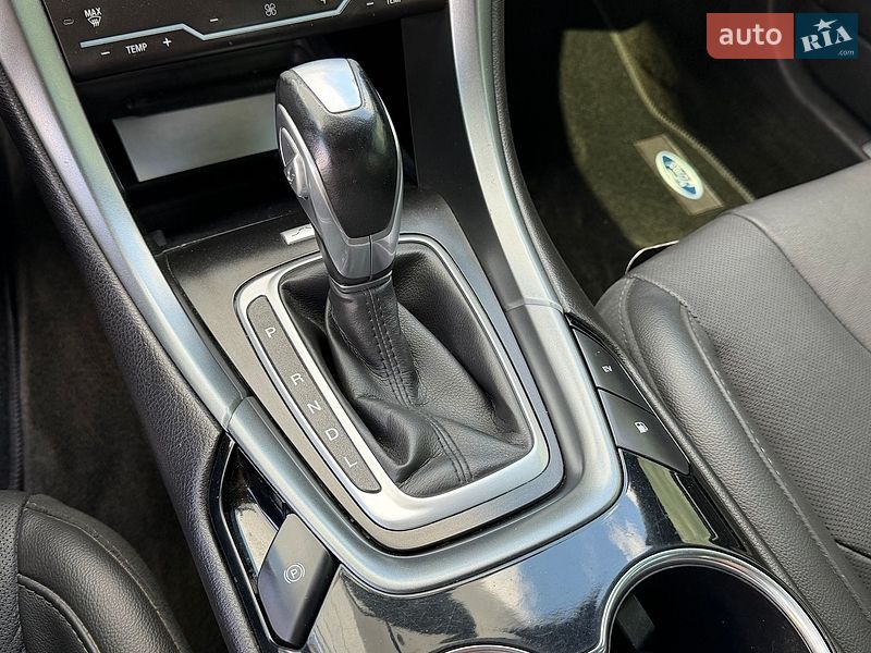 Седан Ford Fusion 2015 в Львове