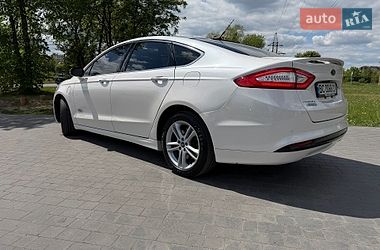 Седан Ford Fusion 2015 в Львове