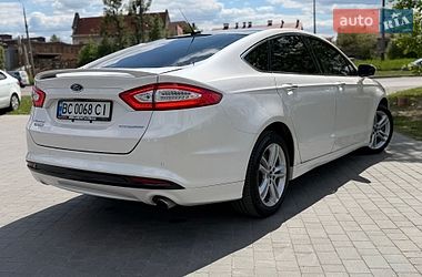 Седан Ford Fusion 2015 в Львове