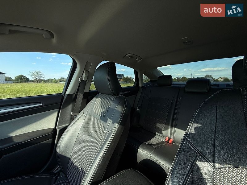Седан Ford Fusion 2015 в Кременчуге