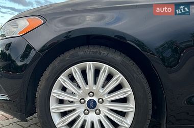 Седан Ford Fusion 2015 в Киеве фото 6 Седан Ford Fusion 2015 в Киеве