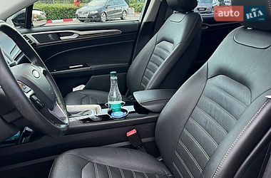 Седан Ford Fusion 2015 в Киеве фото 9 Седан Ford Fusion 2015 в Киеве