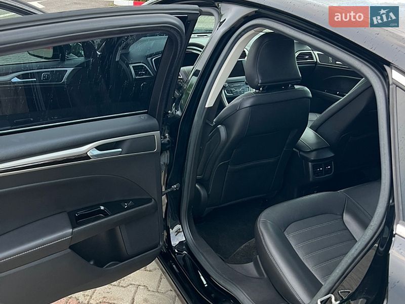 Седан Ford Fusion 2015 в Киеве фото 11 Седан Ford Fusion 2015 в Киеве