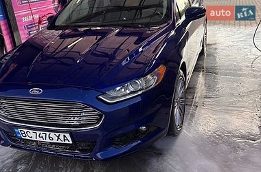 Седан Ford Fusion 2015 в Львове