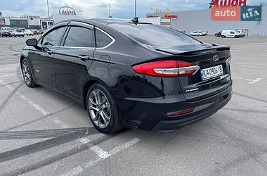 Седан Ford Fusion 2019 в Киеве