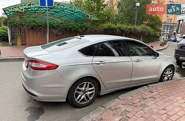 Седан Ford Fusion 2015 в Києві