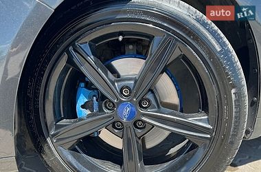 Седан Ford Fusion 2015 в Буську