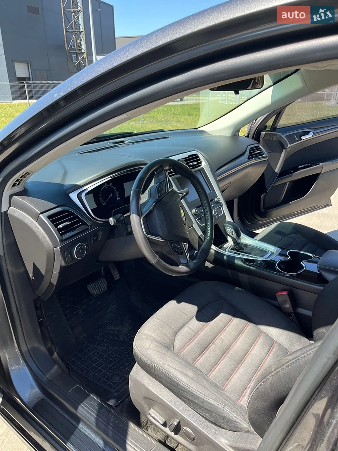 2015 Ford Fusion - мініатюра 26