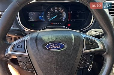 Седан Ford Fusion 2015 в Буську