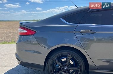 Седан Ford Fusion 2015 в Буську