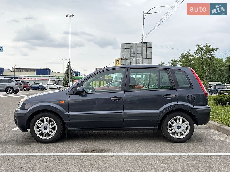 Хетчбек Ford Fusion 2008 в Києві