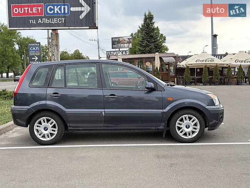 Хетчбек Ford Fusion 2008 в Києві