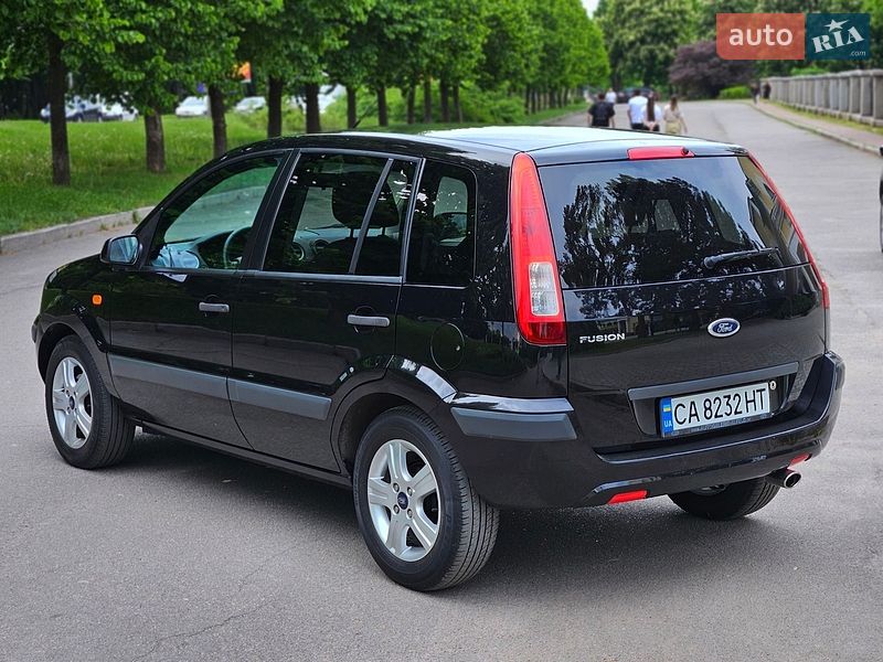 Хэтчбек Ford Fusion 2008 в Умани