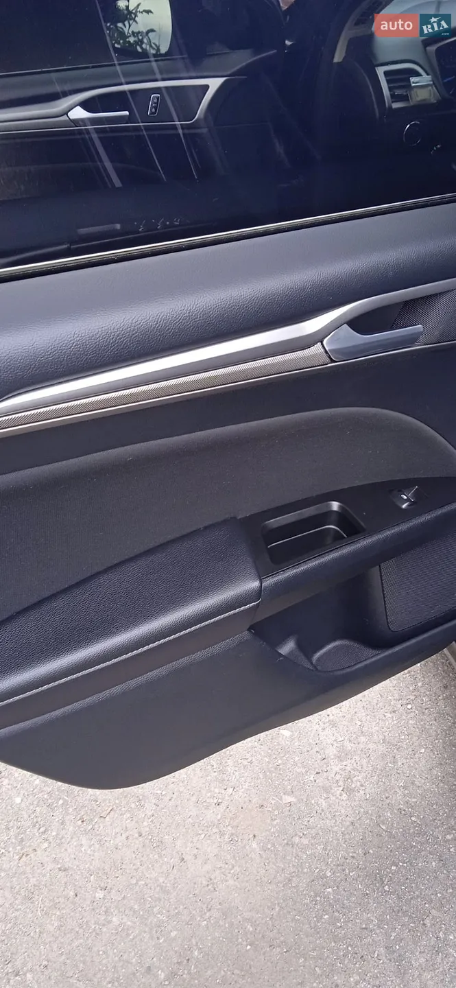 2017 Ford Fusion - мініатюра 21