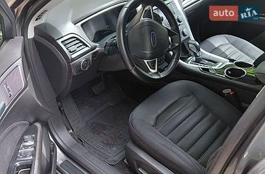 Седан Ford Fusion 2013 в Кривом Роге