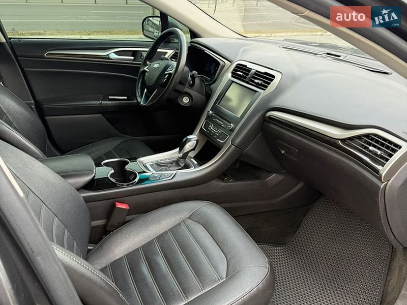 Седан Ford Fusion 2015 в Киеве