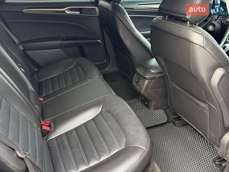 Седан Ford Fusion 2015 в Киеве