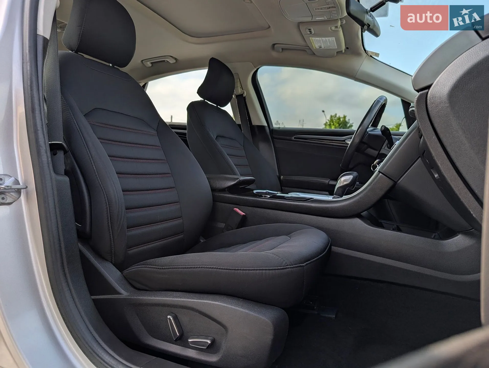 2015 Ford Fusion - мініатюра 32