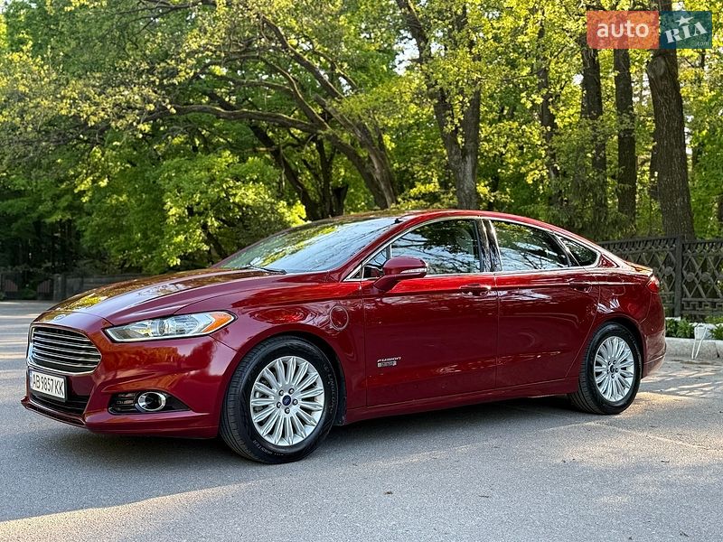 Седан Ford Fusion 2016 в Хмельнике