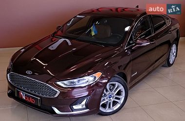 Седан Ford Fusion 2019 в Одесі