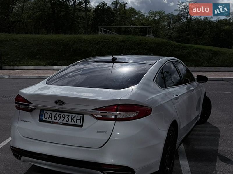 Седан Ford Fusion 2016 в Одесі