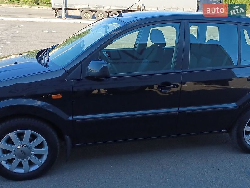 Хетчбек Ford Fusion 2011 в Києві