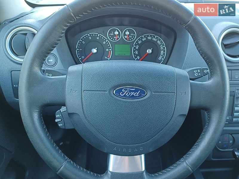 Хетчбек Ford Fusion 2011 в Києві