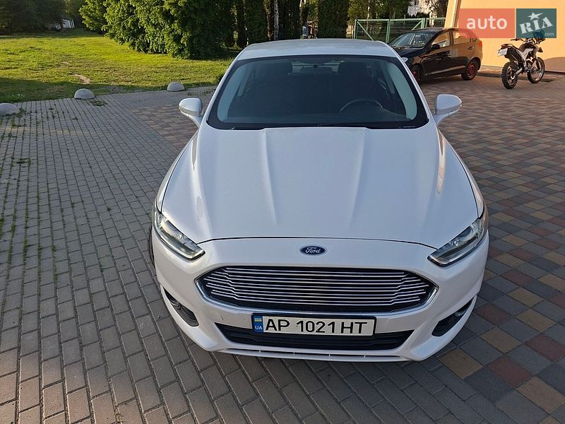 Седан Ford Fusion 2015 в Василькові