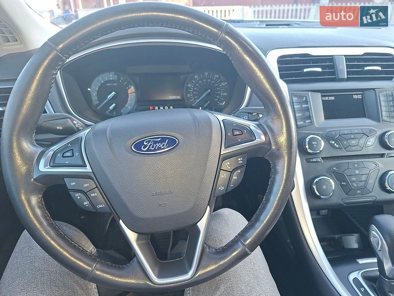 Седан Ford Fusion 2015 в Василькові