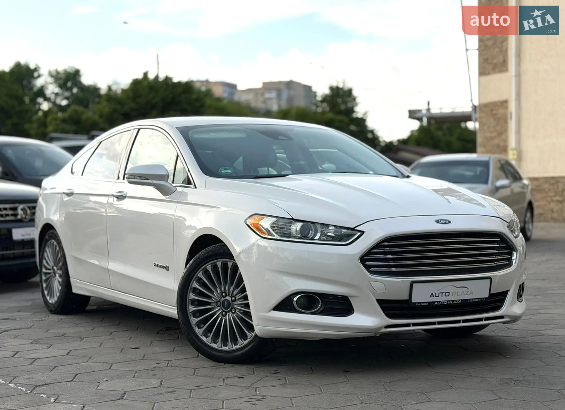 2013 Ford Fusion - мініатюра 16