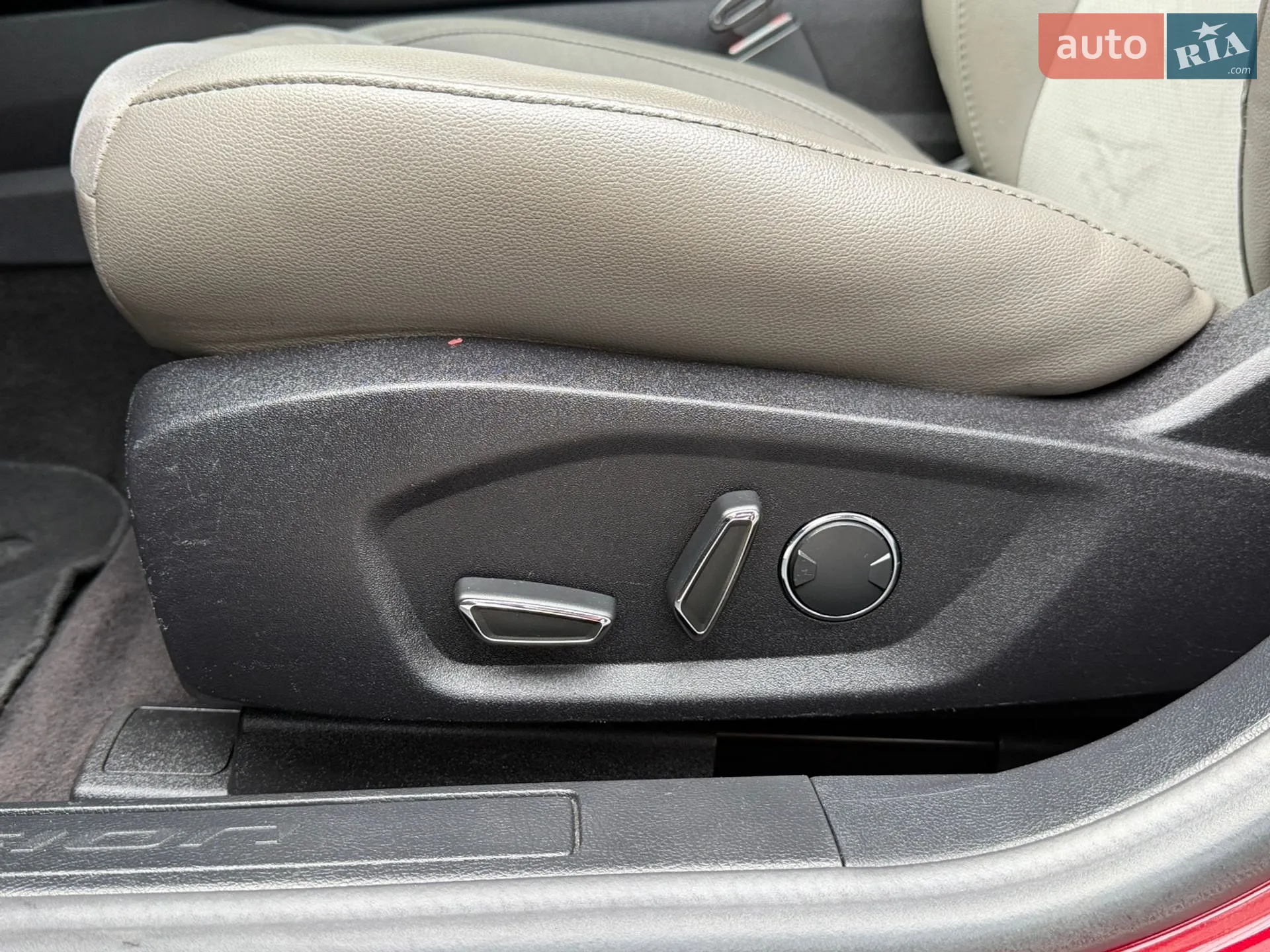 2016 Ford Fusion - мініатюра 20
