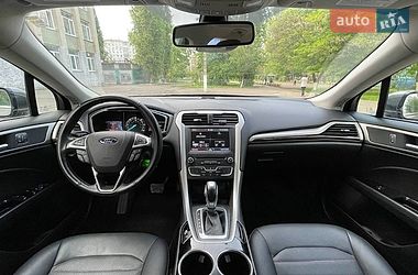 Седан Ford Fusion 2013 в Одесі