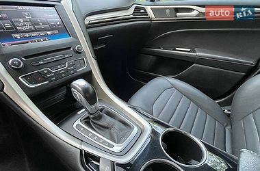 Седан Ford Fusion 2013 в Одесі