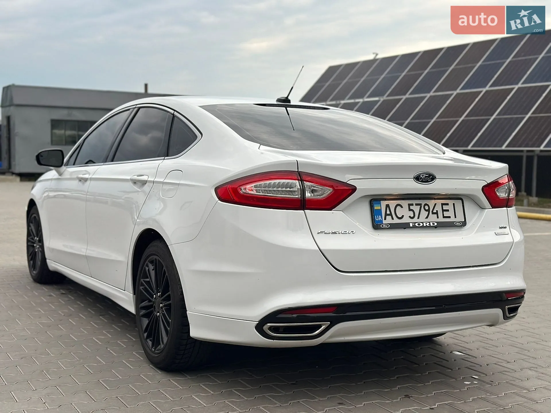 2013 Ford Fusion - мініатюра 25