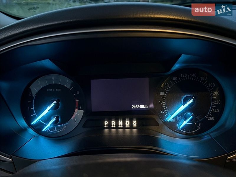 Седан Ford Fusion 2013 в Павлограді