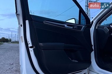 Седан Ford Fusion 2013 в Павлограді