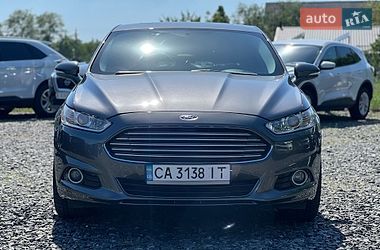 Седан Ford Fusion 2015 в Умани