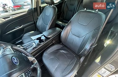 Седан Ford Fusion 2015 в Умани