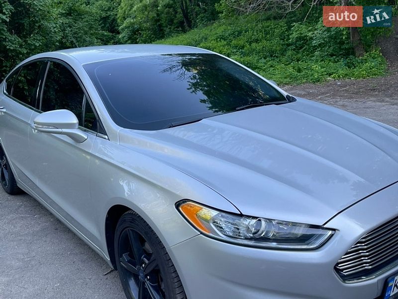 Седан Ford Fusion 2016 в Киеве