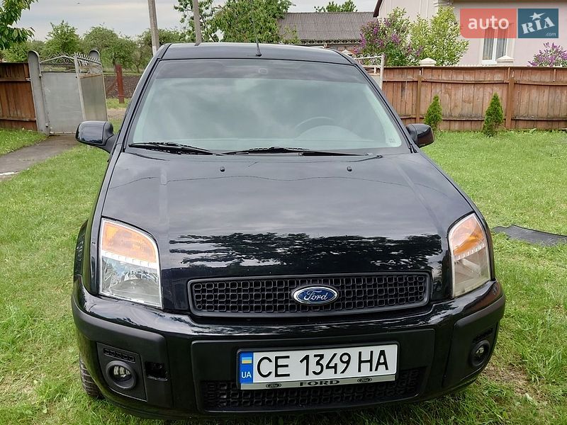 Хэтчбек Ford Fusion 2007 в Черновцах