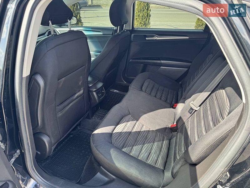 Седан Ford Fusion 2015 в Вінниці