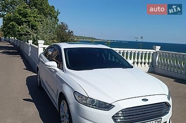 Седан Ford Fusion 2015 в Одесі