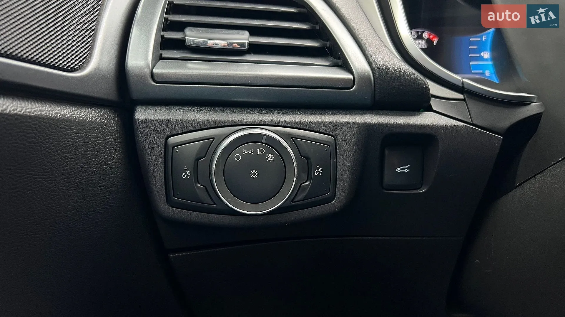 2016 Ford Fusion - мініатюра 17