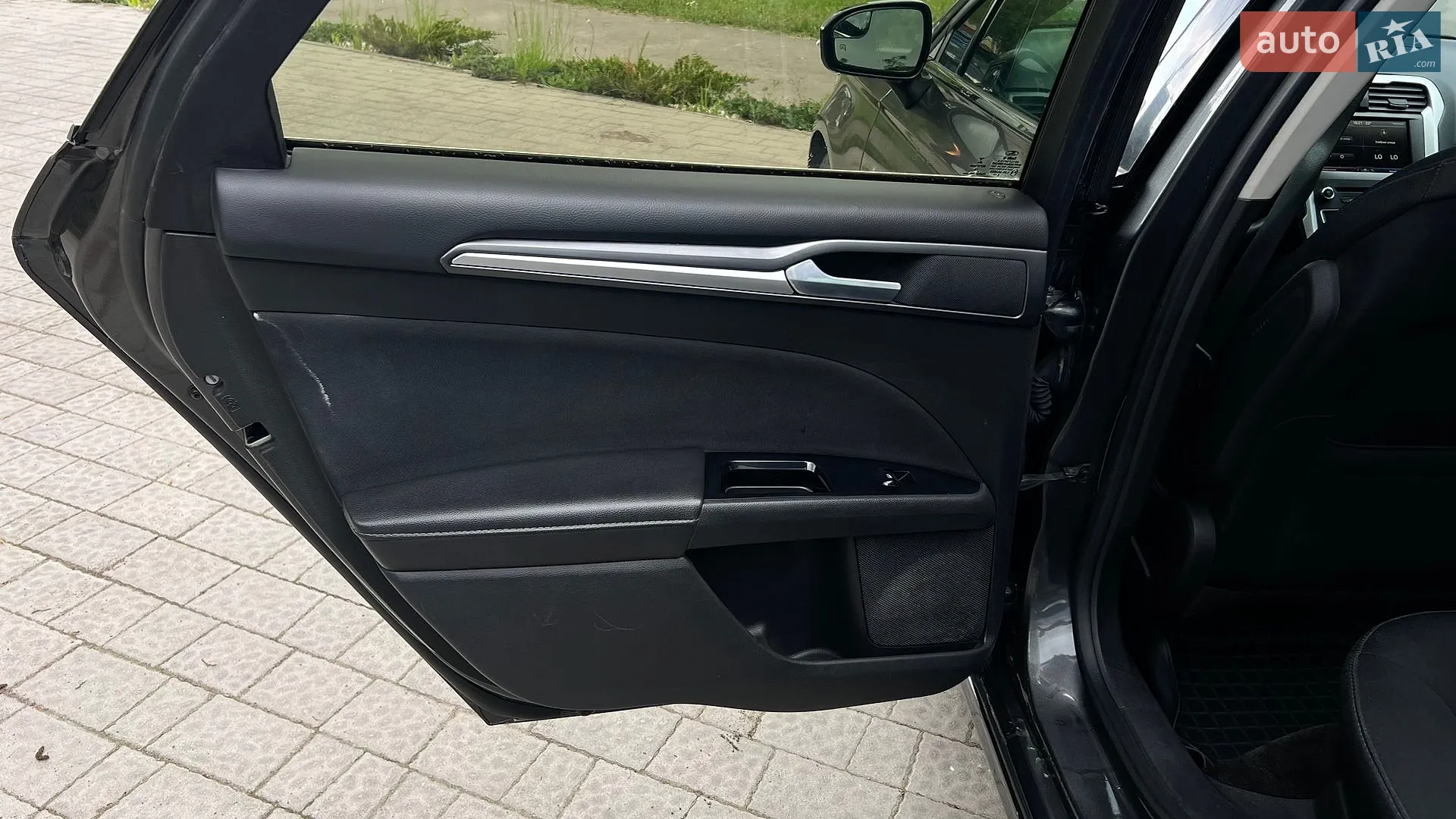 2016 Ford Fusion - мініатюра 23