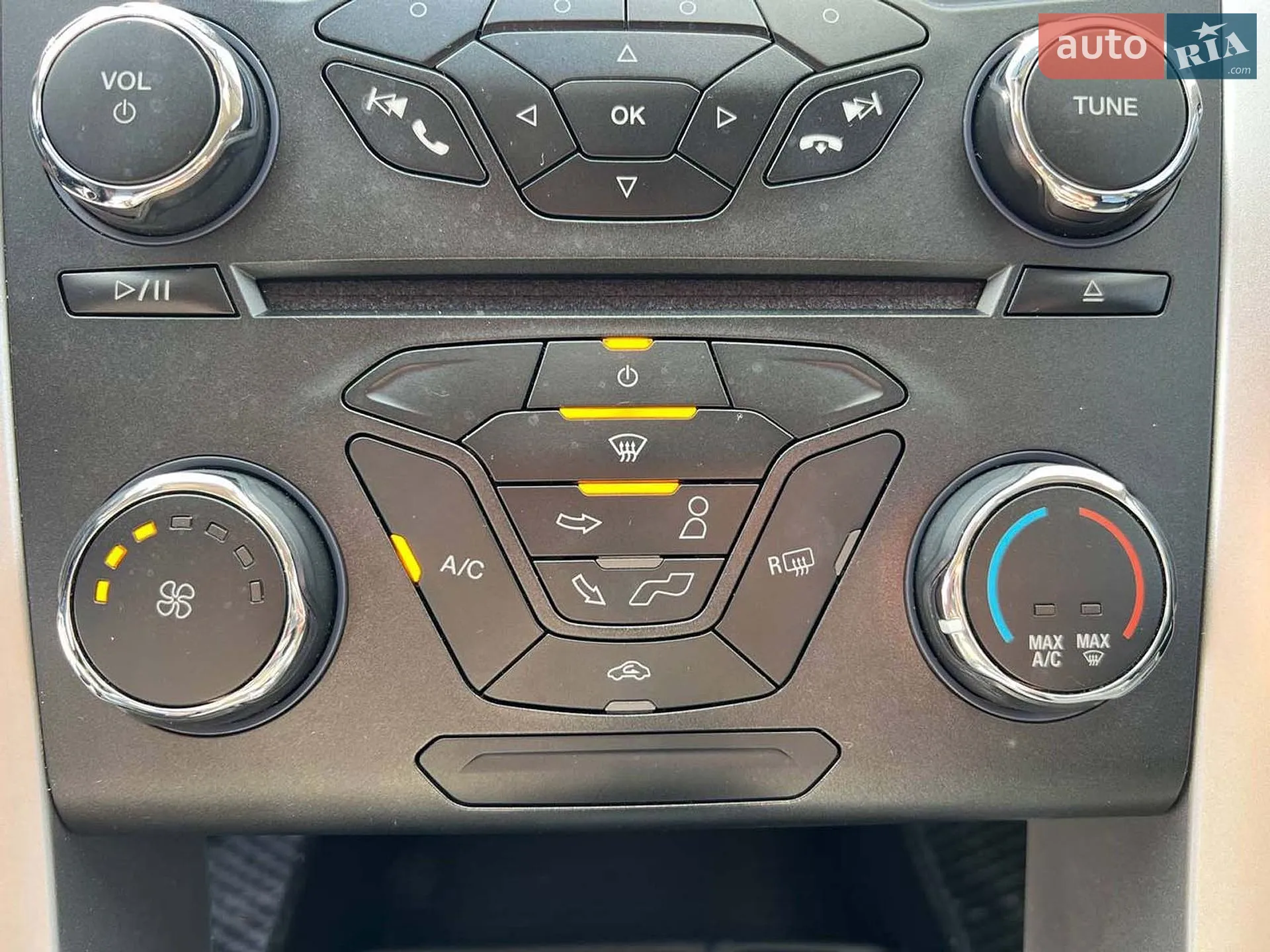 2015 Ford Fusion - мініатюра 32