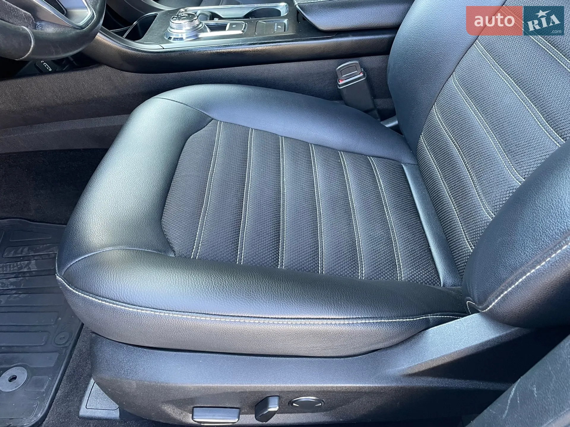 2018 Ford Fusion - мініатюра 27