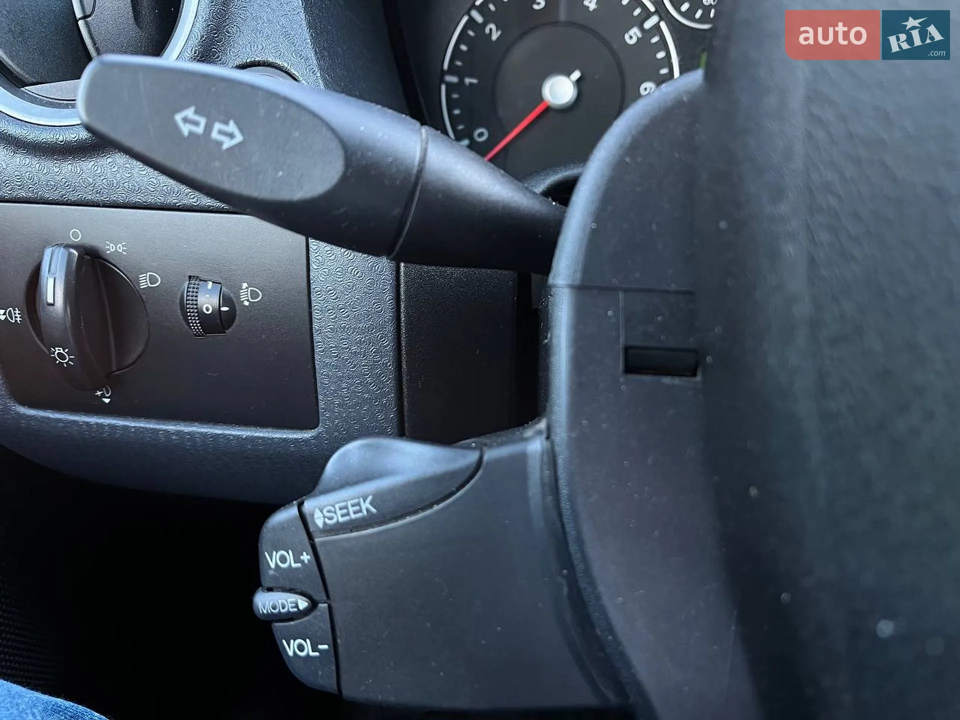 2011 Ford Fusion - мініатюра 18