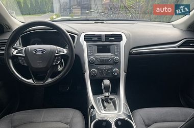 Седан Ford Fusion 2013 в Новояворовске